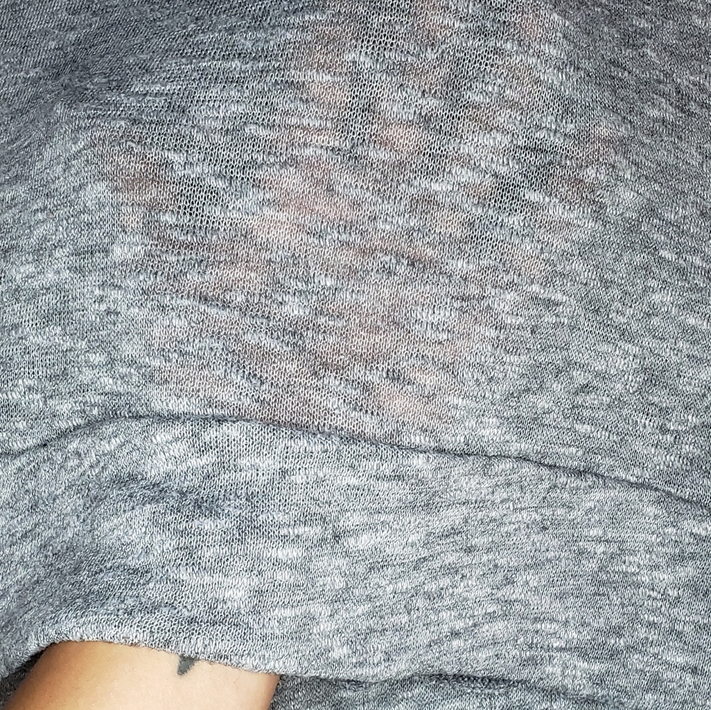 🏷 Old Navy Sweater - Picture 7 of 7